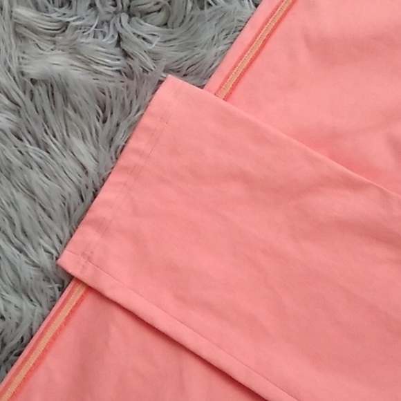 Cynthia Steffe Capri Pants - Picture 5 of 7